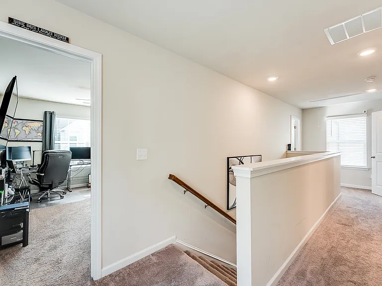1313 Sweetbriar Cir — Photo 13