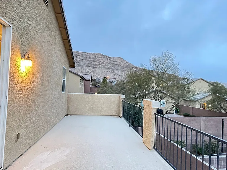 10160 Hollis Mountain Ave — Photo 7