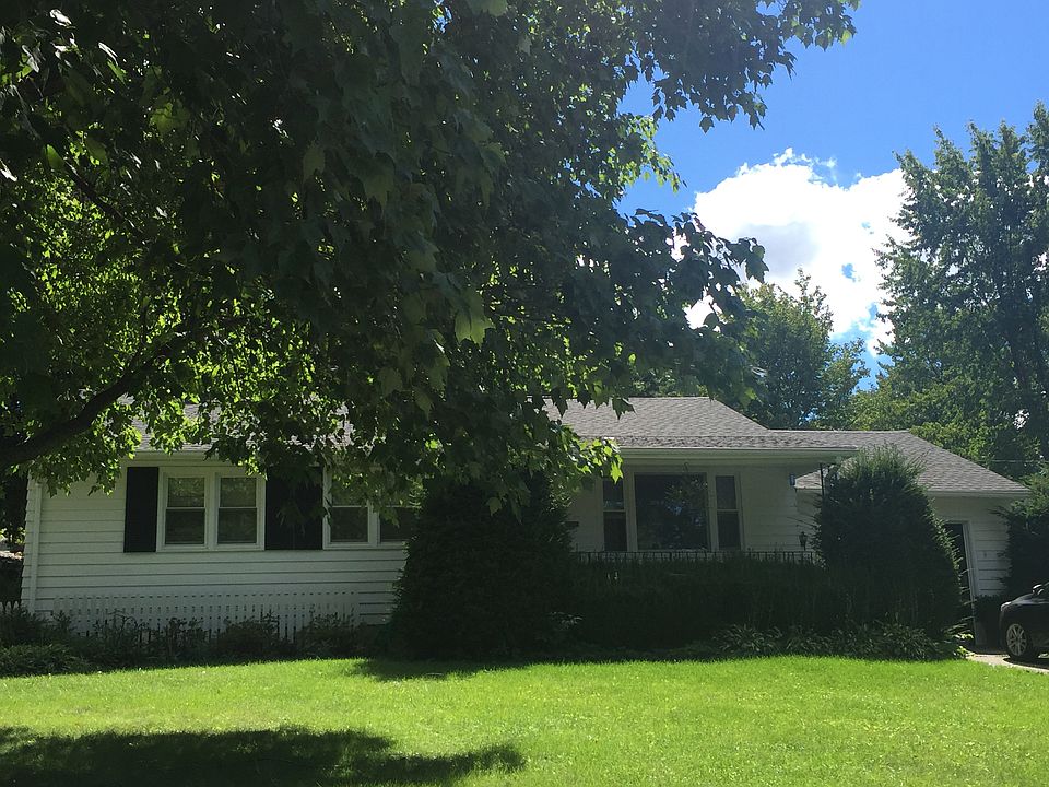 1st image of 1055 Zander Dr