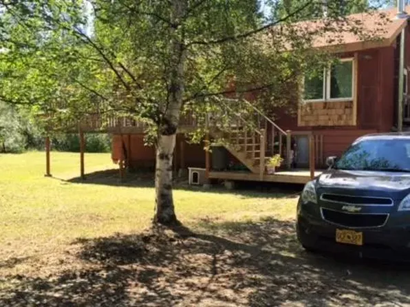 3038 Victoria Cir #B, North Pole, AK 99705