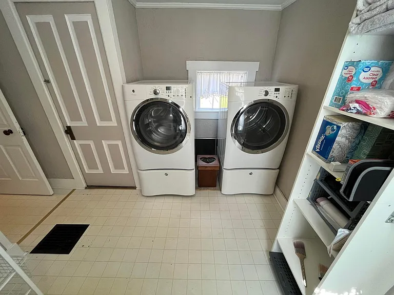 1220 Lafayette Ave — Photo 13
