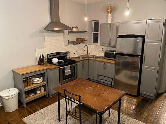 2nd image of 1416 S 5th St Floor 3