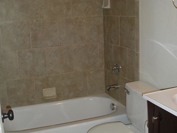 4th image of 2324 Cypress St