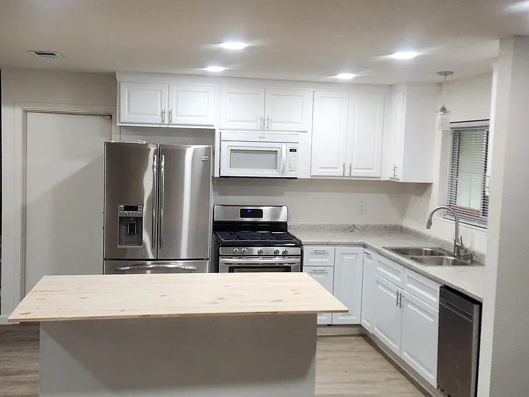 15 Nob Ct — Photo 1