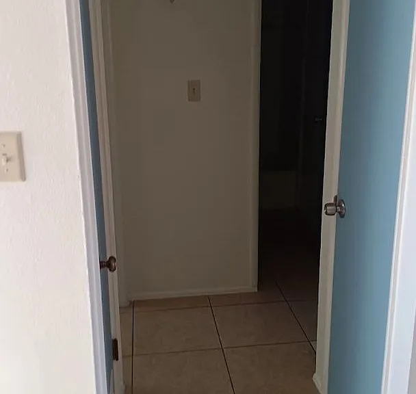 2842 N Los Altos Ave — Photo 5