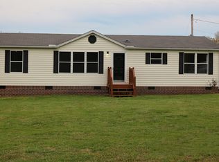 228 S 3rd St, Dickson, TN 37055