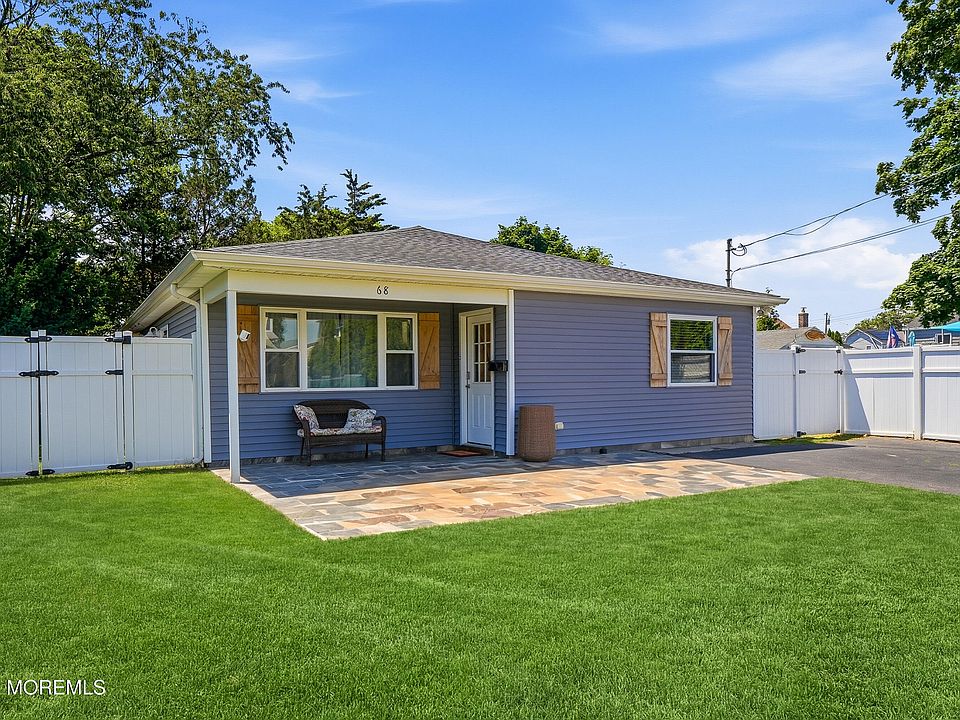 1st image of 68 Berry Pl
