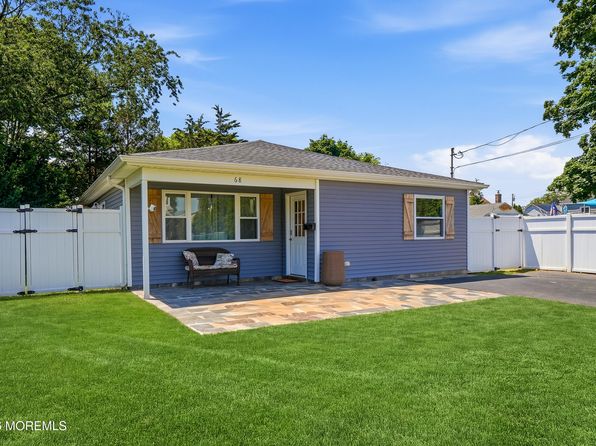 68 Berry Pl