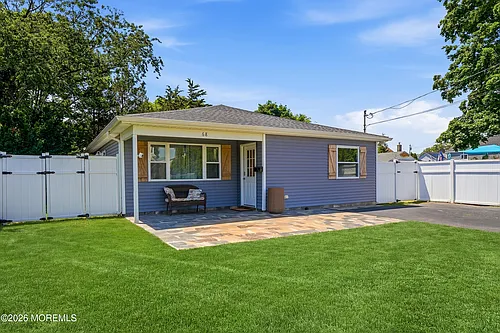 68 Berry Pl Photo 1