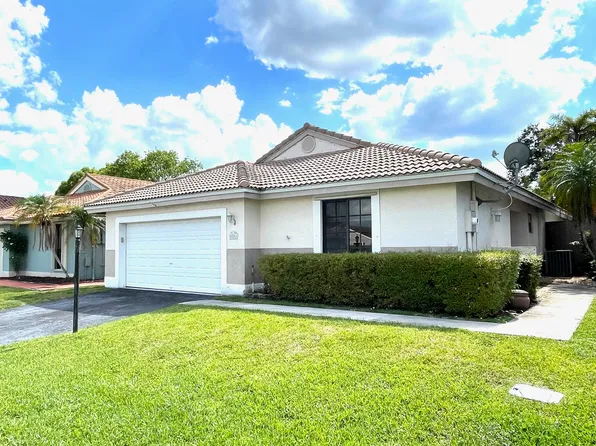 5851 Bristol Ln, Fort Lauderdale, FL 33331