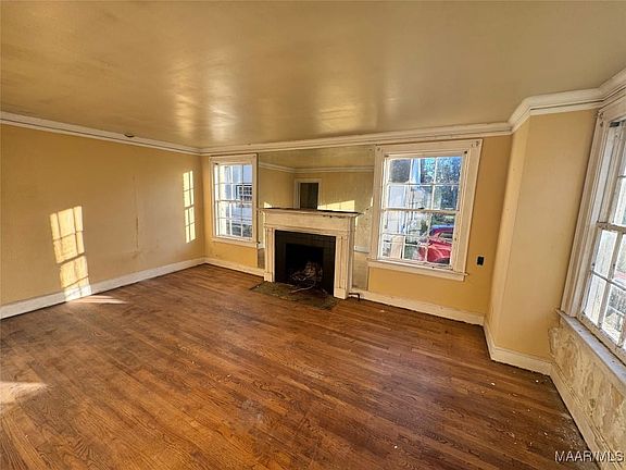 2nd image of 3269 S Perry St