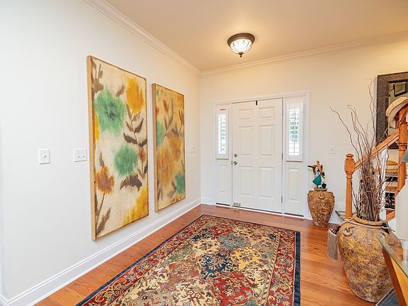 5th image of 174 Cove Ln