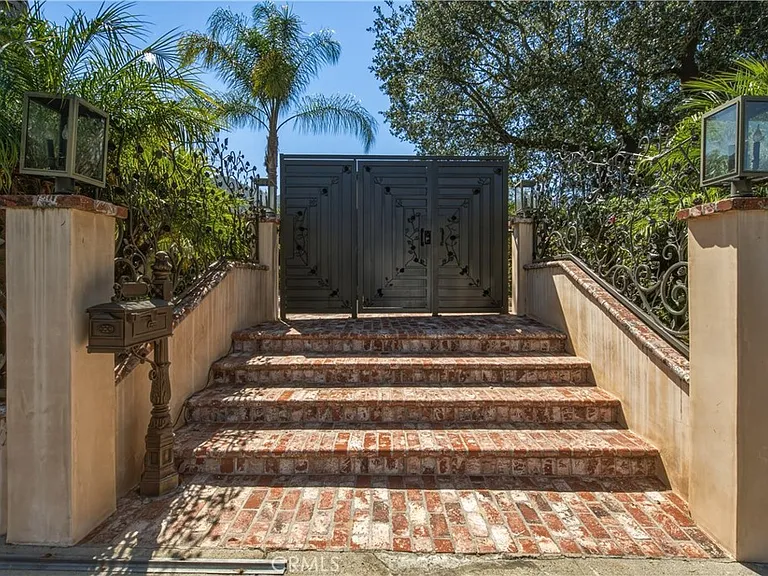 3184 Dona Sarita Pl — Photo 49
