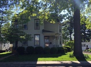 5983 S Pine St, East Petersburg, PA 17520