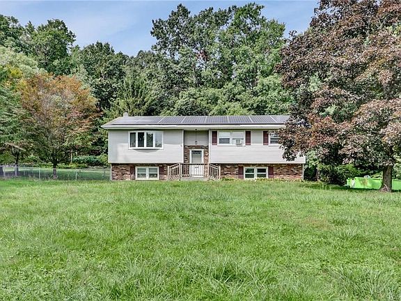 2nd image of 35 Highview Dr