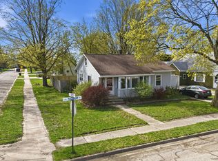 109 Pleasant St NW, Sparta, MI 49345