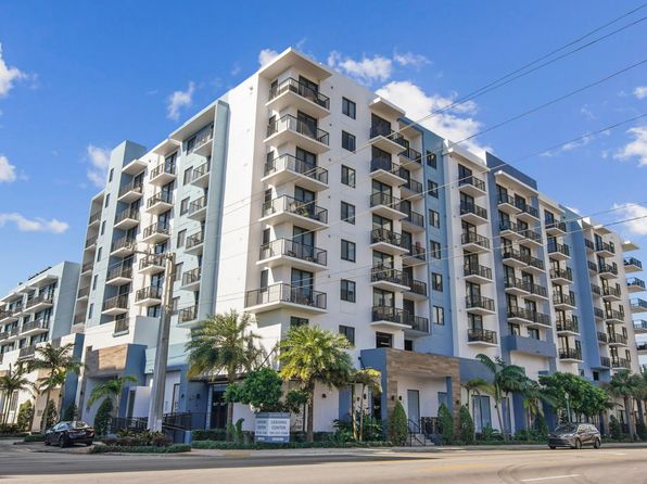 6320 SW 8th St APT 321