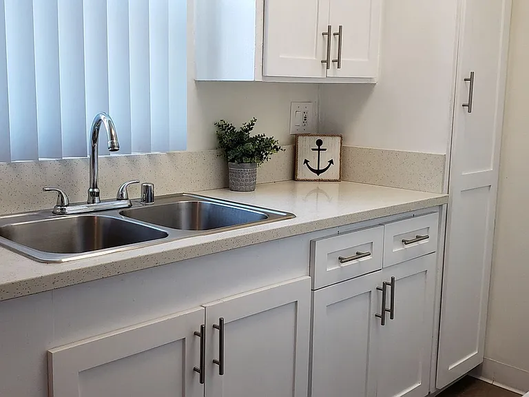 Magnolia Apartments - Your Sherman Oaks Retreat! — Photo 16