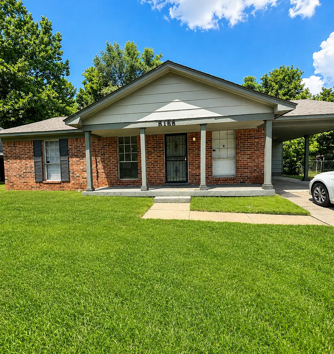 3 bed, 1026 sqft, $1,350 — Photo 1