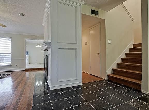 3rd image of 1418 Golden Gate Dr
