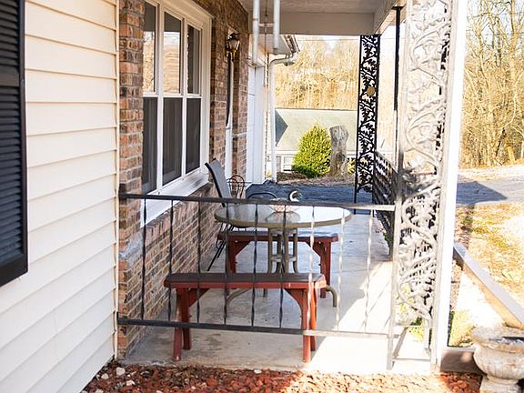 5th image of 317 Riverview Dr