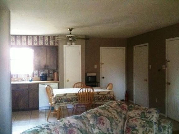 4th image of 929 Camp St