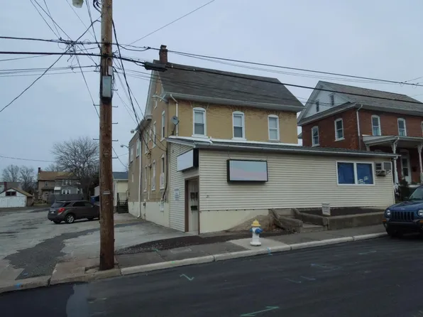 21 N 2nd St #A, Souderton, PA 18964