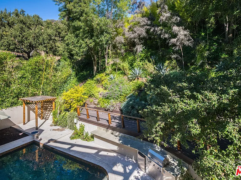 3600 Mandeville Canyon Rd — Photo 5