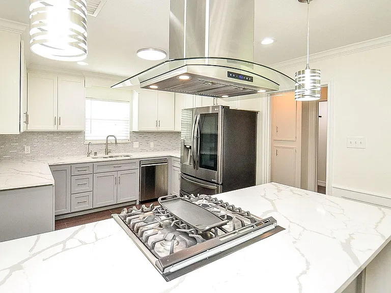 15614 Dawnbrook Dr — Photo 17