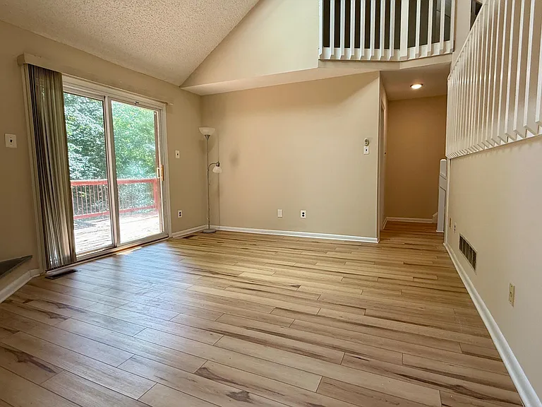 5545 Doral Dr — Photo 7