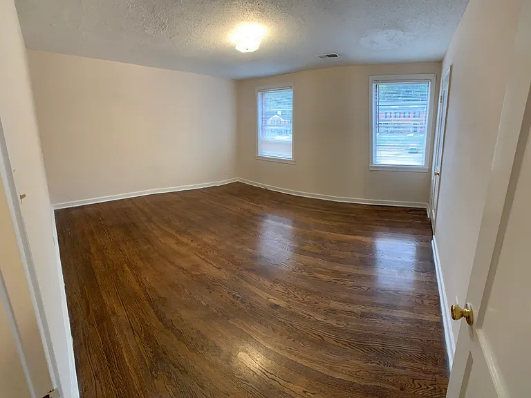 1691 Valley Ave — Photo 31