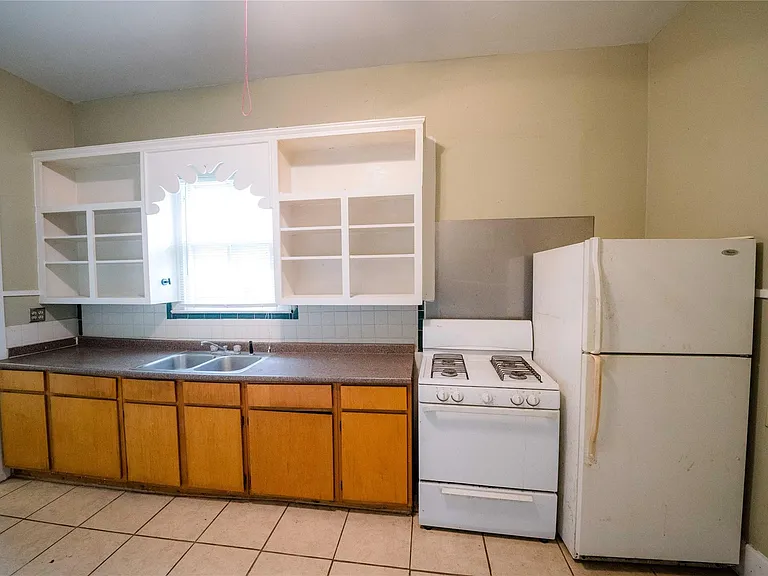 2303 Chestnut St #A — Photo 10