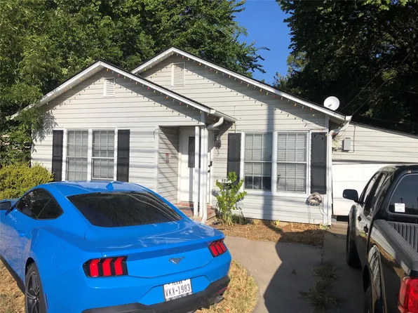 404 N Mill St, Bowie, TX 76230