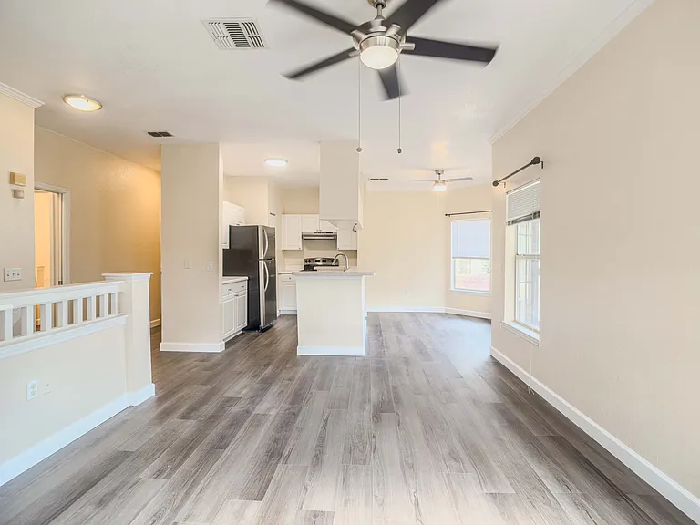 2226 Arbor Lakes Cir #2226 — Photo 6