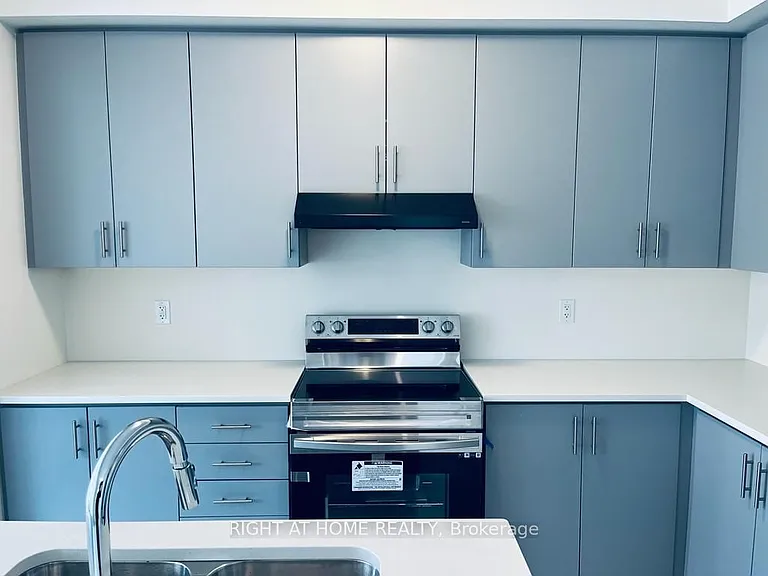 217 Wilmot Rd E — Photo 12