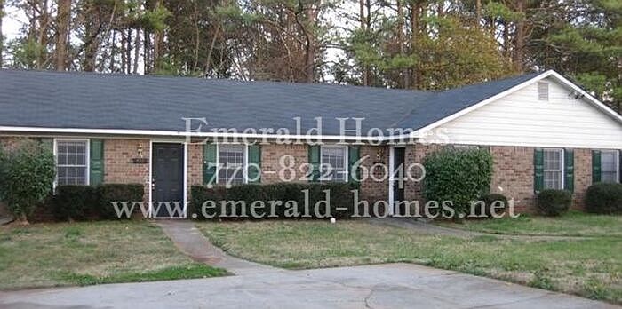 1st image of 429 Freeport Dr
