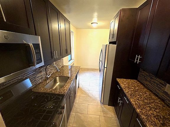 3rd image of 4725 40th St APT 2F