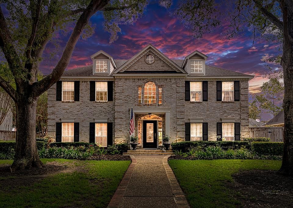 1st image of 1315 Emerald Green Lane