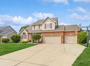 830 SE Mapleleaf Ln, Waukee, IA 50263