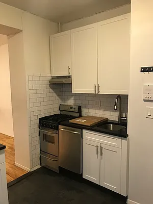 Rented by Bond New York | media 2