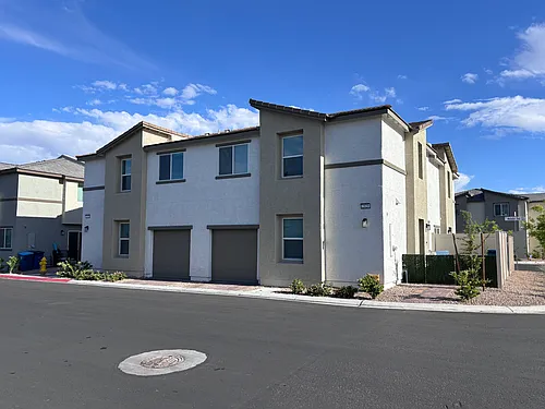 2833 Champagne Gold Ave Photo 1