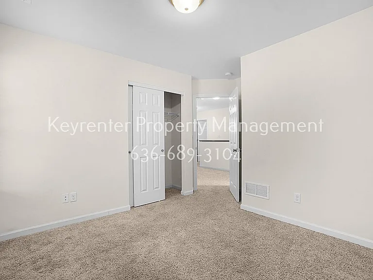 2645 Winding Valley Dr — Photo 18