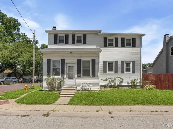 323 W Church St, Mascoutah, IL 62258