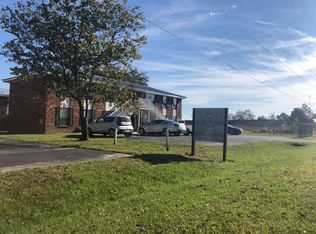 102 W Pecan Rd #4B, Glennville, GA 30427