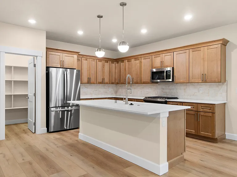 2415 E Kinglet Ln — Photo 4