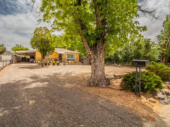 714 N Wall Ave, Farmington, NM 87401