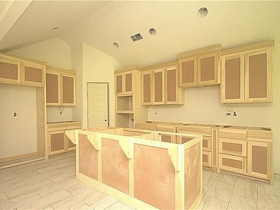 2nd image of 1903 W Linda Ln