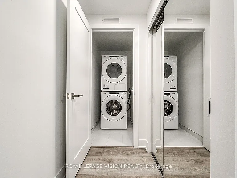 858 Dupont St #728 — Photo 40