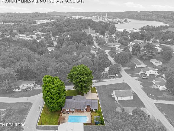 4th image of 513 Smokey Dr