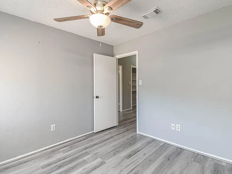 12663 Wellington Park #DR444 — Photo 16